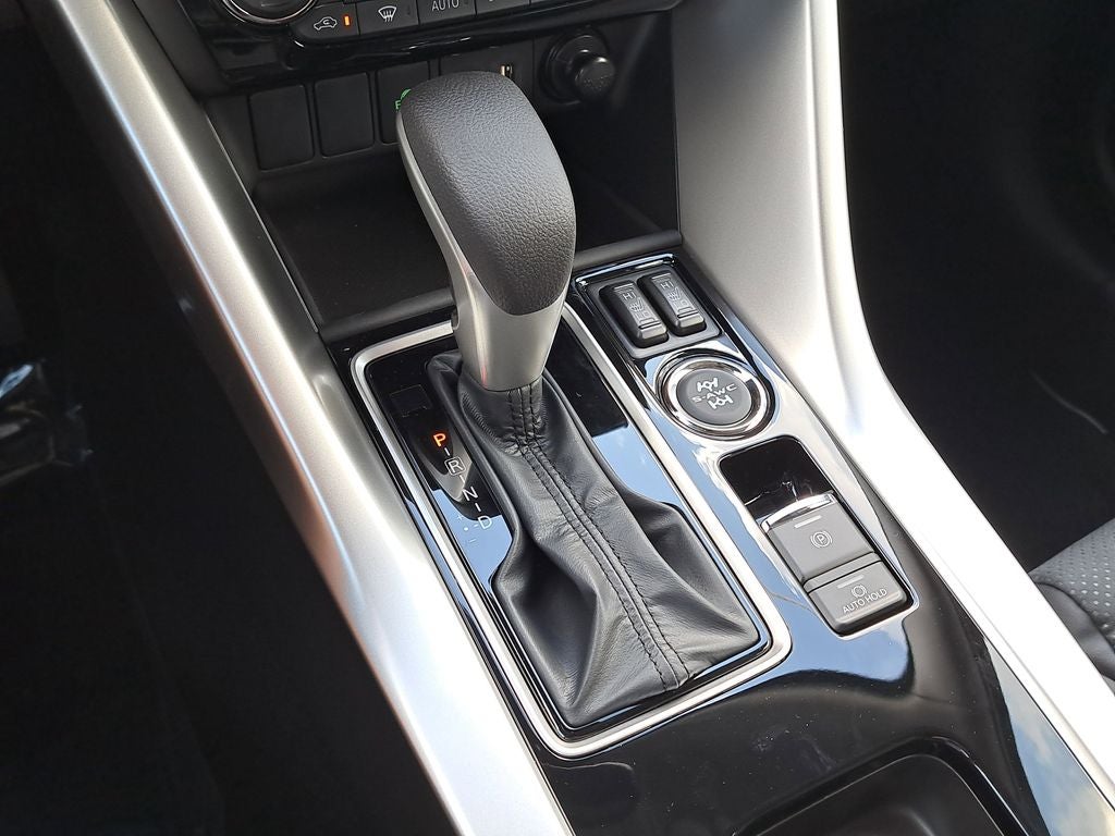 2026 Mitsubishi Eclipse Cross SE