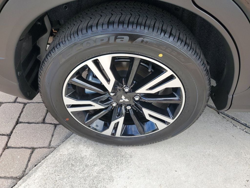 2025 Mitsubishi Eclipse Cross SE