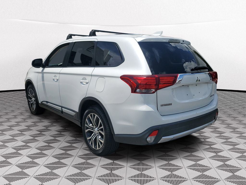 2018 Mitsubishi Outlander ES
