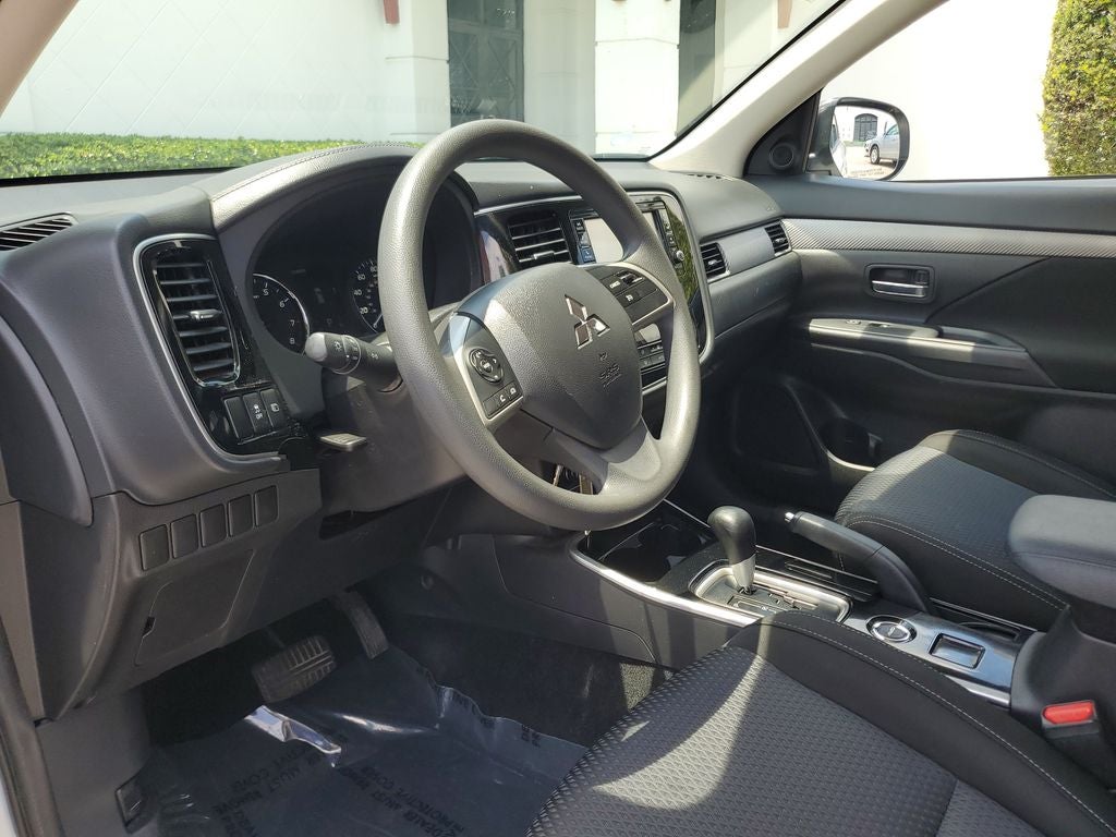 2018 Mitsubishi Outlander ES