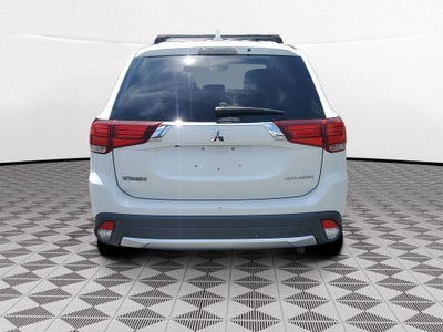 2018 Mitsubishi Outlander ES