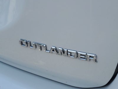 2018 Mitsubishi Outlander ES