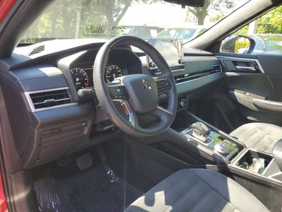 2023 Mitsubishi Outlander SE Black Edition
