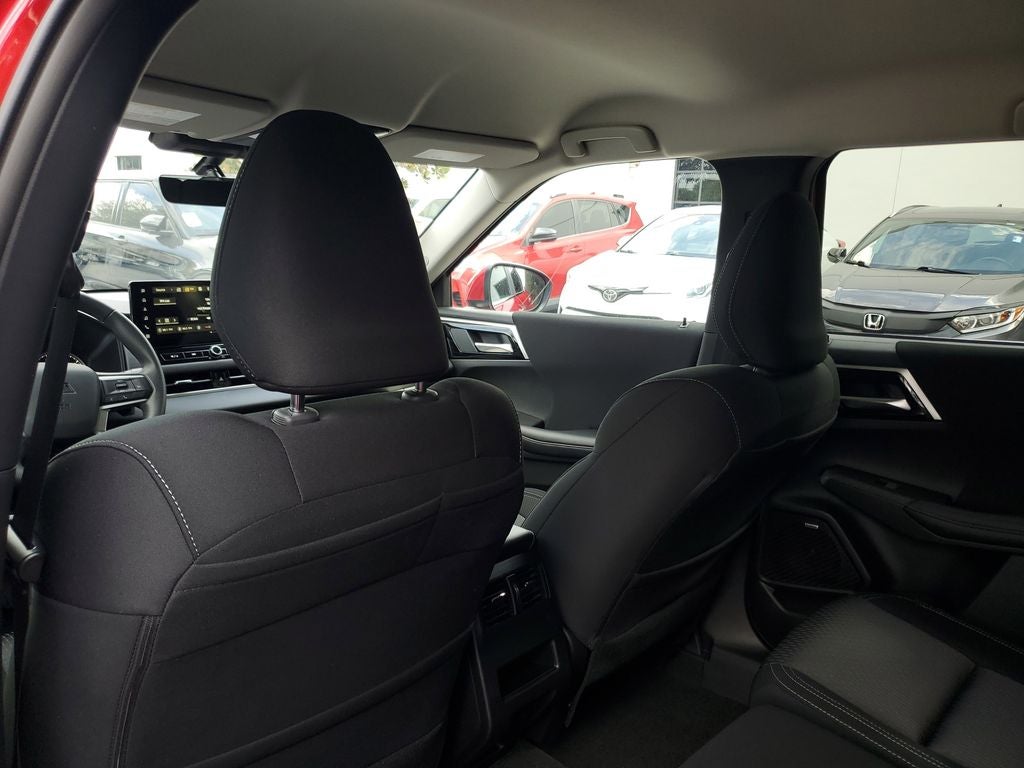 2026 Mitsubishi Outlander ES