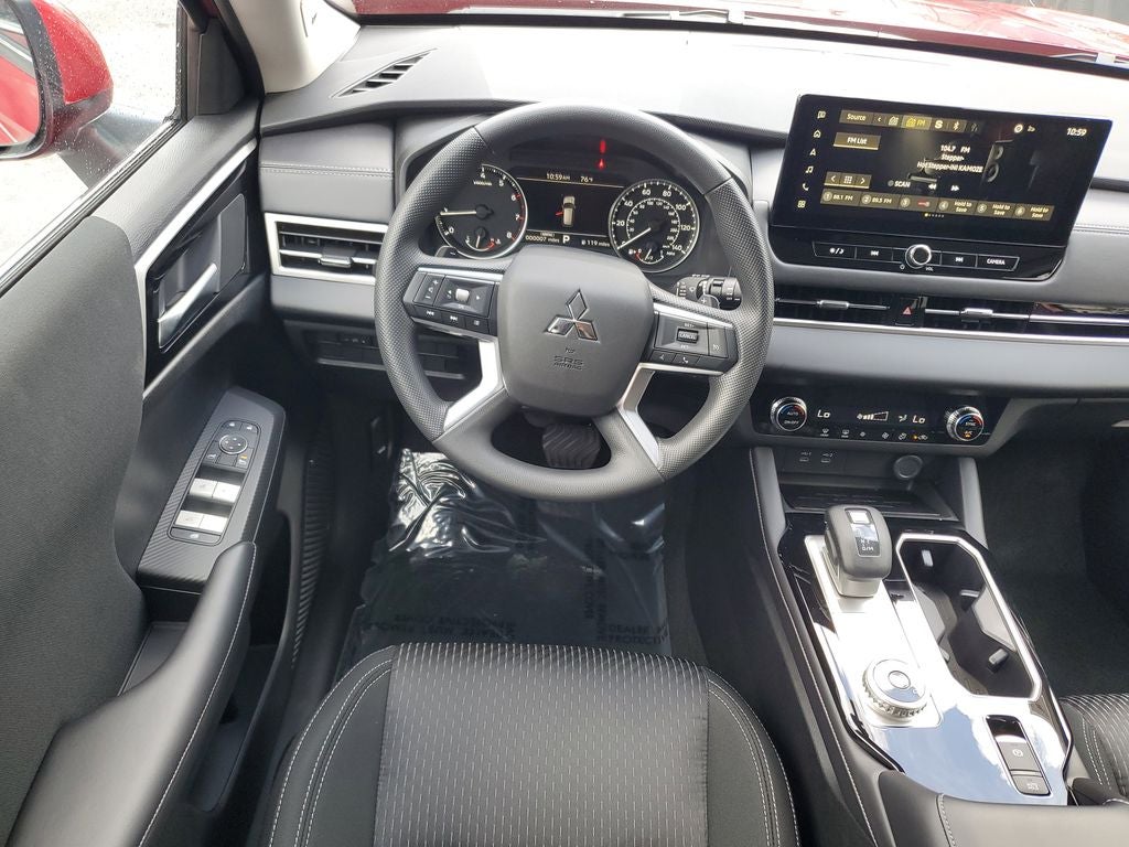 2026 Mitsubishi Outlander ES
