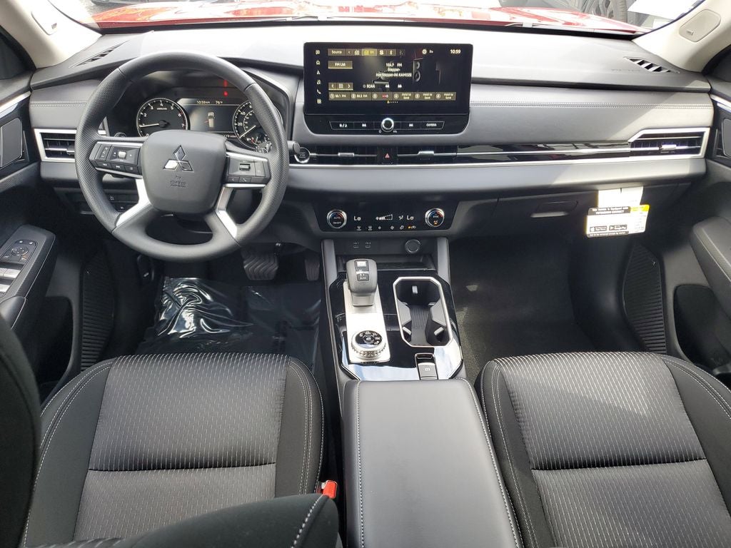 2026 Mitsubishi Outlander ES