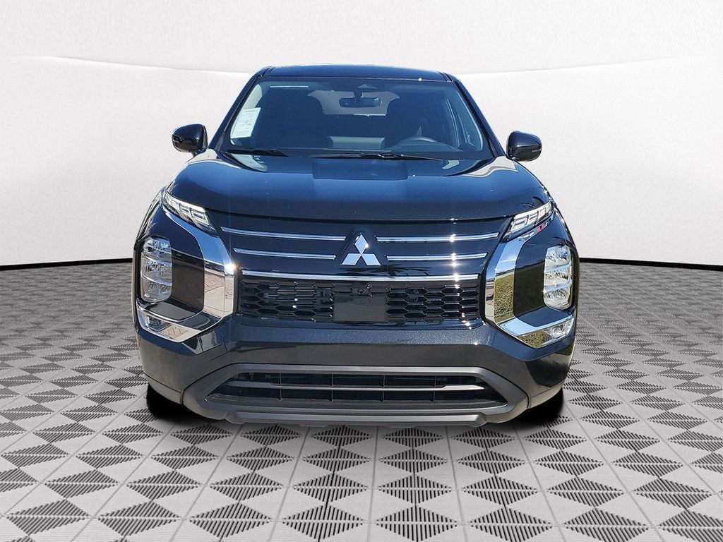 2026 Mitsubishi Outlander ES