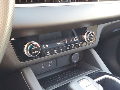 2026 Mitsubishi Outlander ES
