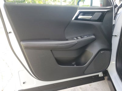 2026 Mitsubishi Outlander ES