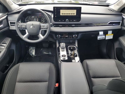 2026 Mitsubishi Outlander ES
