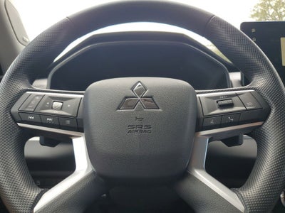 2026 Mitsubishi Outlander ES