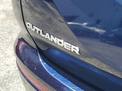 2024 Mitsubishi Outlander SE