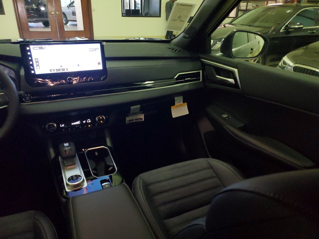 2026 Mitsubishi Outlander LE