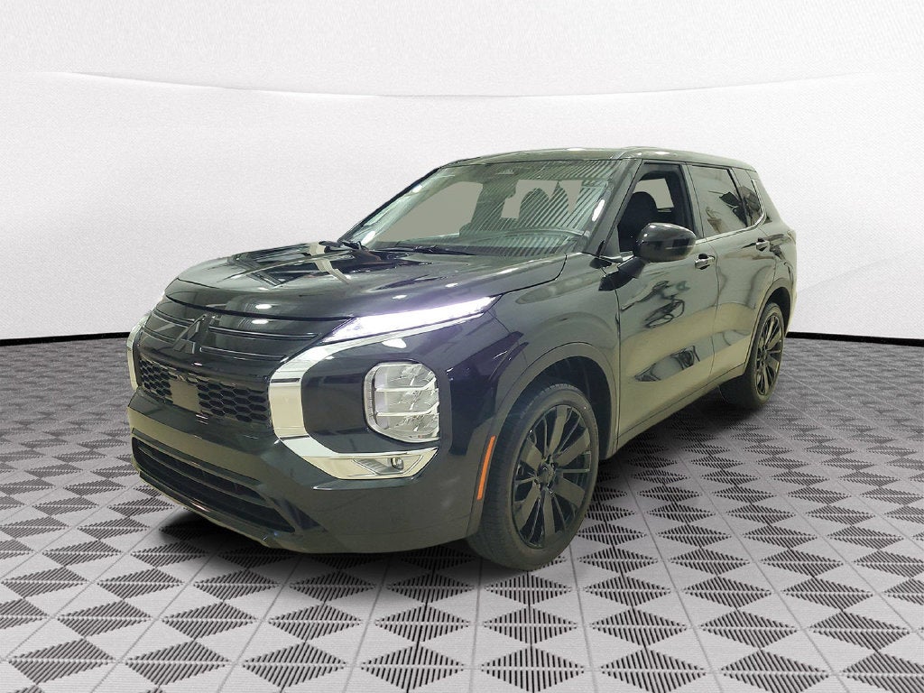 2026 Mitsubishi Outlander LE
