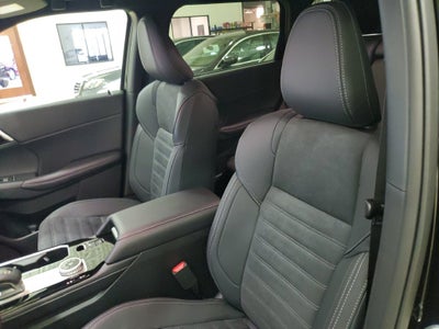 2026 Mitsubishi Outlander LE