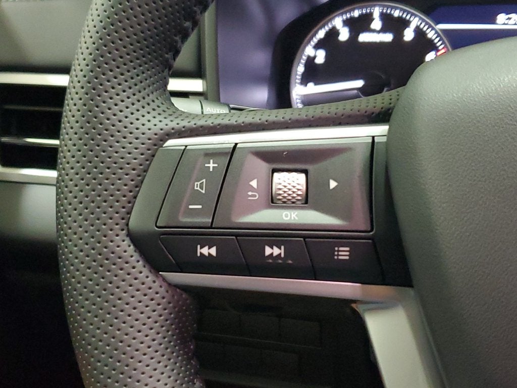 2026 Mitsubishi Outlander LE