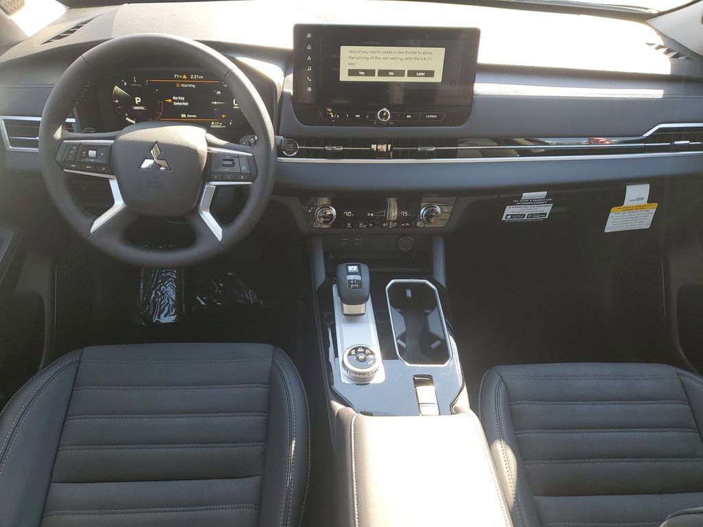 2026 Mitsubishi Outlander SE