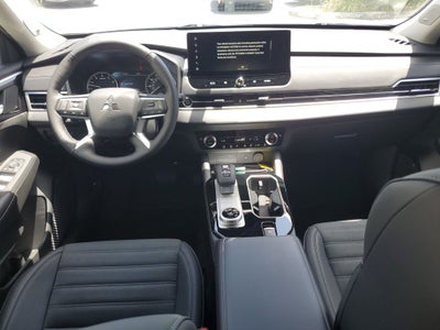 2026 Mitsubishi Outlander SE