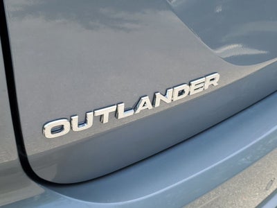 2026 Mitsubishi Outlander SE