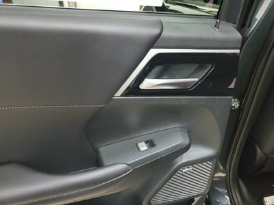 2026 Mitsubishi Outlander LE