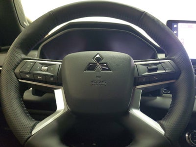 2026 Mitsubishi Outlander LE