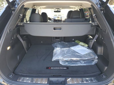 2026 Mitsubishi Outlander SE