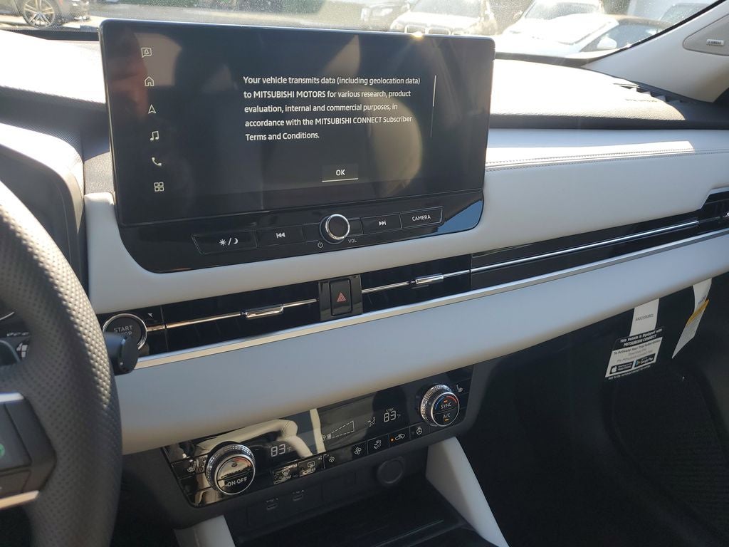 2026 Mitsubishi Outlander SE