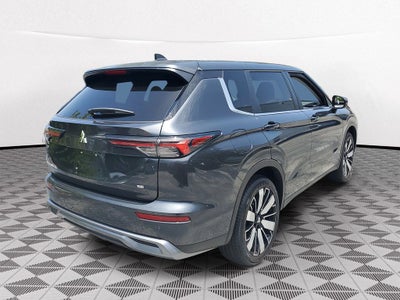 2026 Mitsubishi Outlander SE