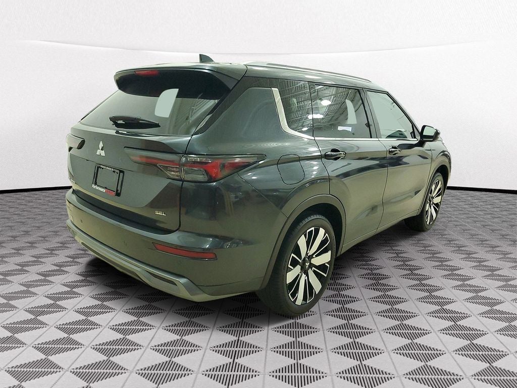 2026 Mitsubishi Outlander SEL