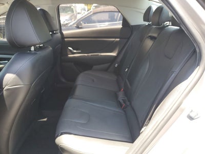 2022 Hyundai Elantra Limited