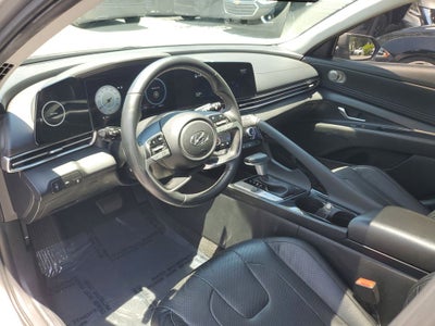 2022 Hyundai Elantra Limited