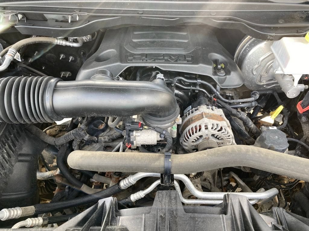 2020 RAM 1500 Big Horn Crew Cab 4x4 5'7" Box