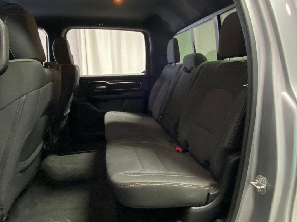 2020 RAM 1500 Big Horn Crew Cab 4x4 5'7" Box
