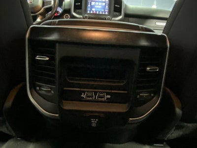 2020 RAM 1500 Big Horn Crew Cab 4x4 5'7" Box