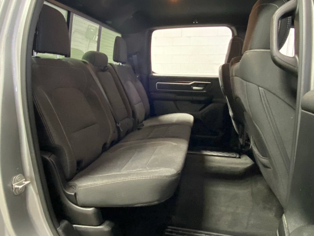 2020 RAM 1500 Big Horn Crew Cab 4x4 5'7" Box