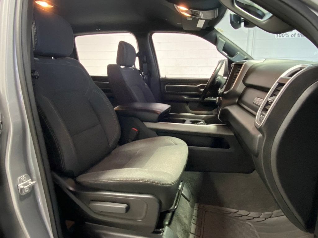 2020 RAM 1500 Big Horn Crew Cab 4x4 5'7" Box