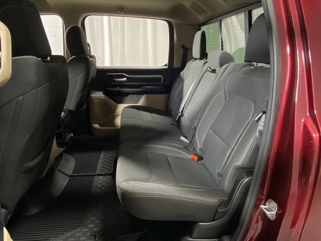 2021 RAM 1500 Big Horn Crew Cab 4x4 5'7" Box