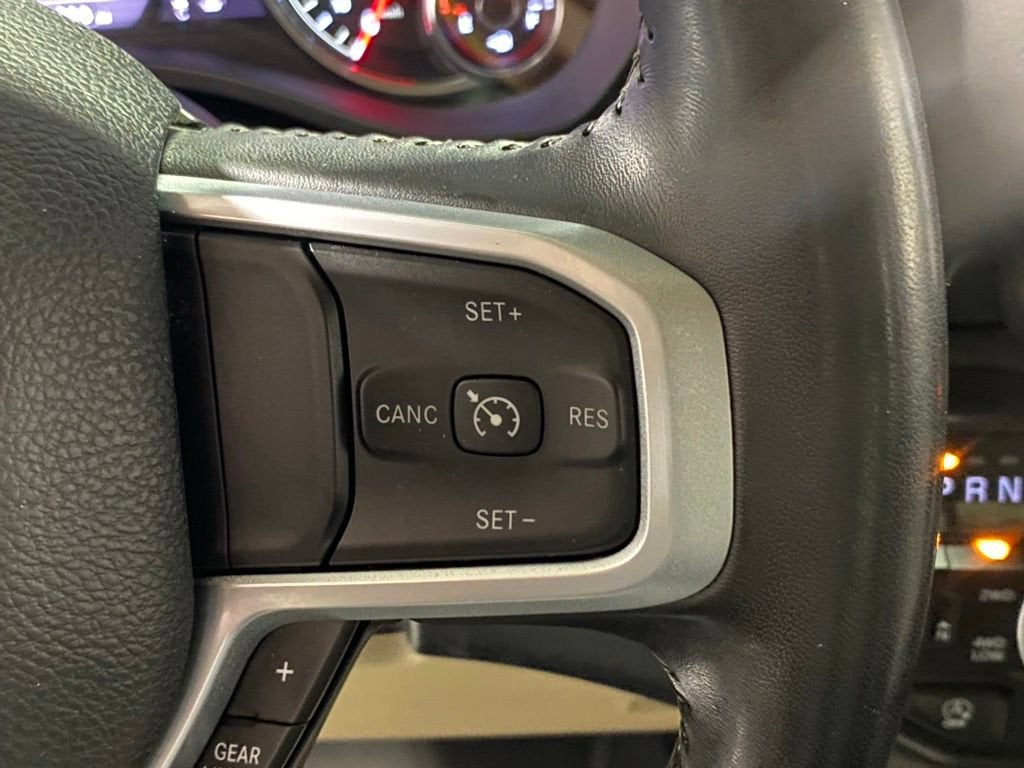 2021 RAM 1500 Big Horn Crew Cab 4x4 5'7" Box