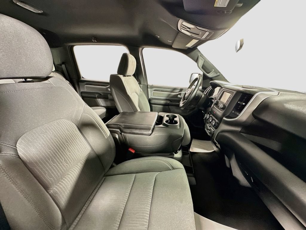 2022 RAM 1500 Big Horn Crew Cab 4x4 6'4" Box