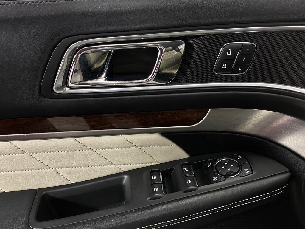 2017 Ford Explorer Platinum