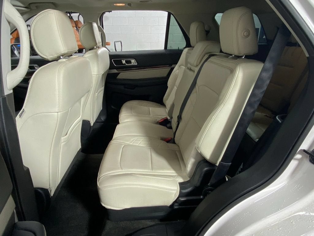2017 Ford Explorer Platinum