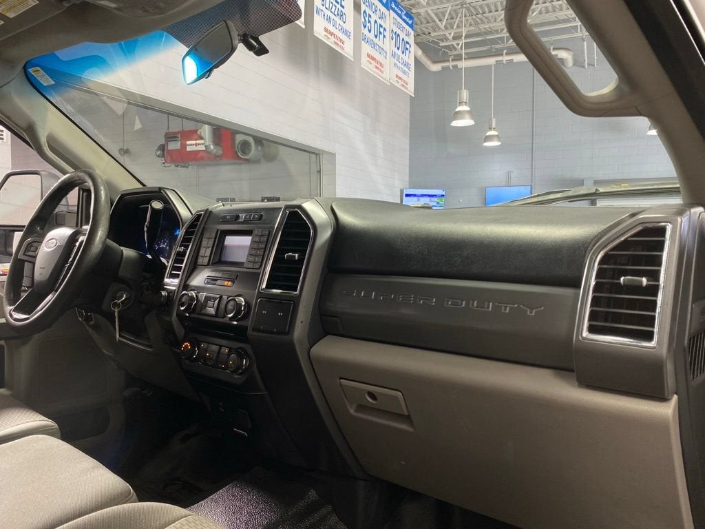2018 Ford Super Duty F-350 SRW XL