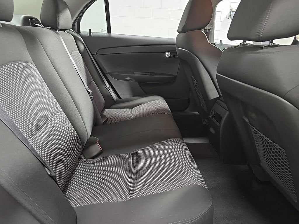 2011 Chevrolet Malibu LT w/1LT