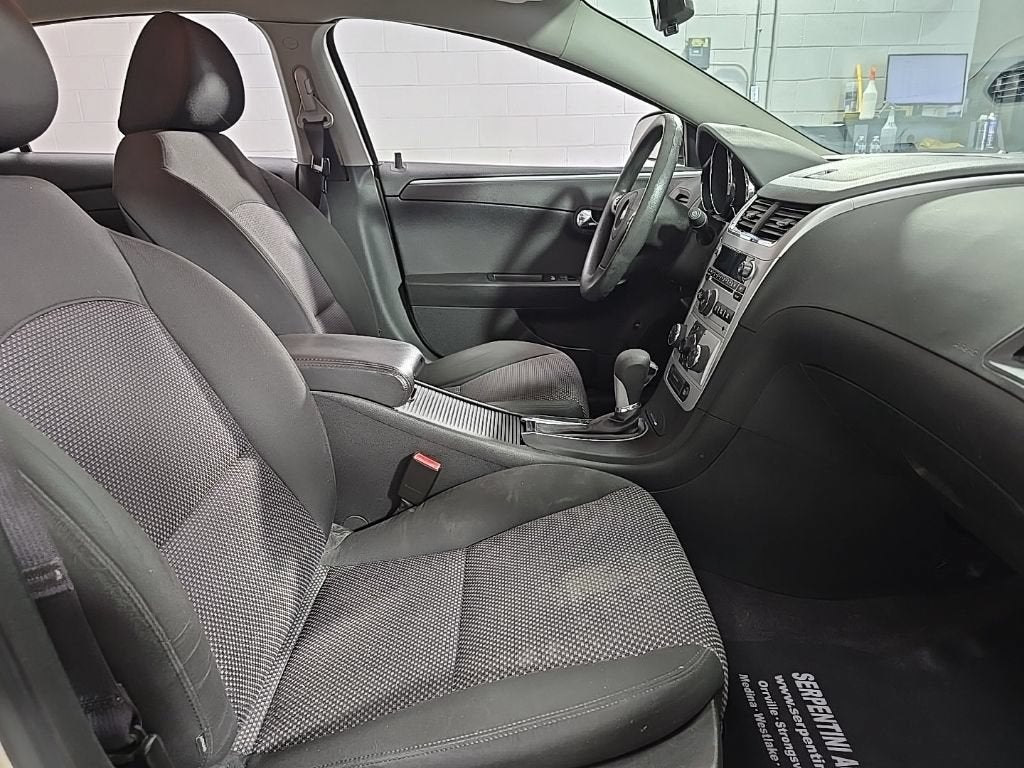 2011 Chevrolet Malibu LT w/1LT