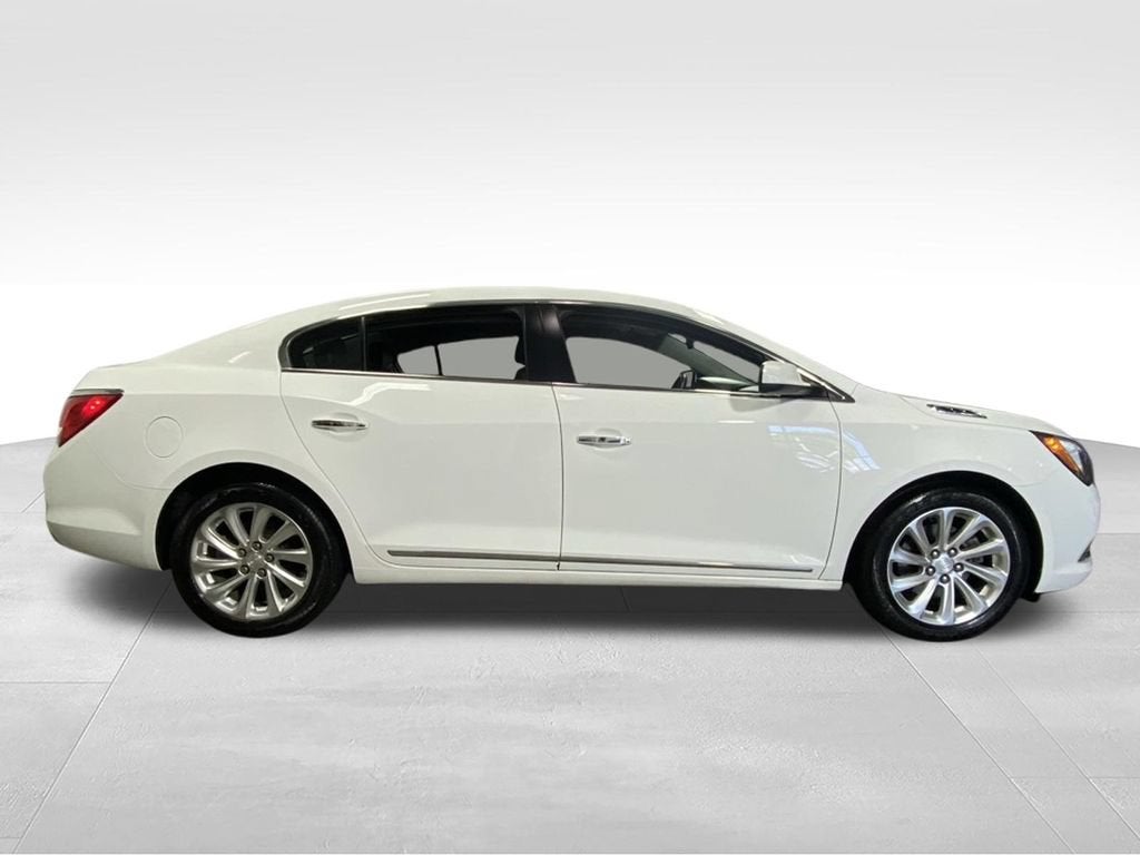 2016 Buick LaCrosse Base