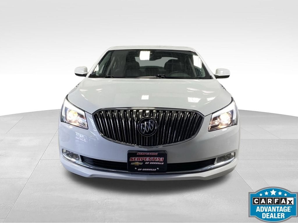 2016 Buick LaCrosse Base