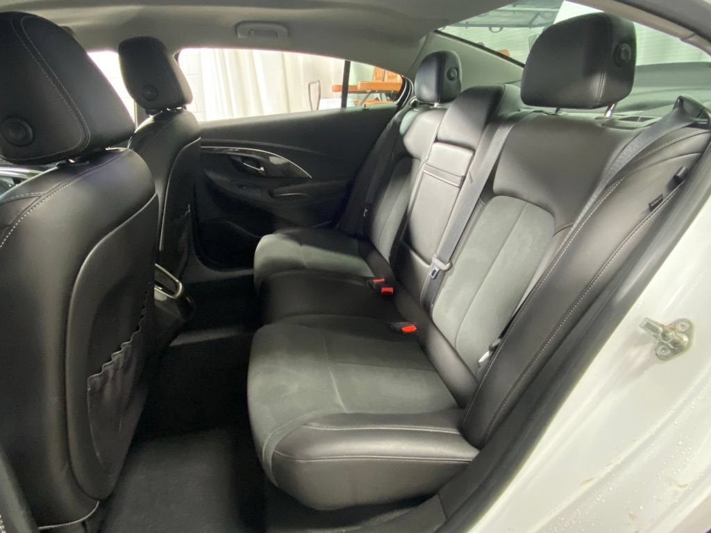 2016 Buick LaCrosse Base