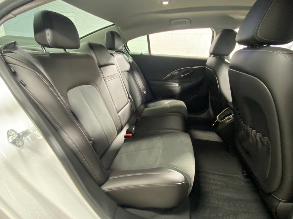 2016 Buick LaCrosse Base
