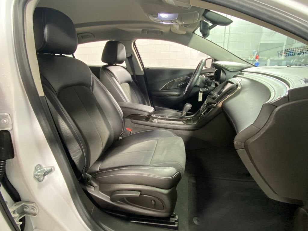 2016 Buick LaCrosse Base