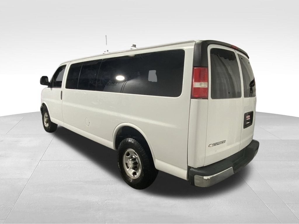 2019 Chevrolet Express Passenger 3500 LT